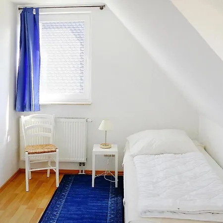 Semi-detached House, * Vieregge