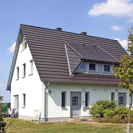 Semi-detached House, Vieregge